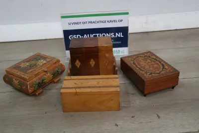Set houten sieraden- en opbergdozen – kavel bij GSD Auctions, Zoeterwoude