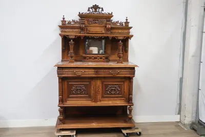 Antieke Franse Renaissance Henry II Walnut Buffetkast – kavel bij GSD Auctions, Zoeterwoude