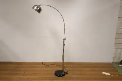Booglamp, Vloerlamp – kavel bij GSD Auctions, Zoeterwoude