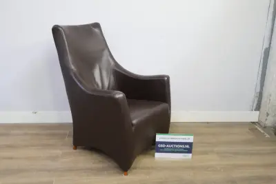 Heerlijke Lederen fauteuil – kavel bij GSD Auctions, Zoeterwoude