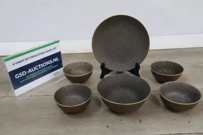 Donkergroen metalen kommetjes en bord set – kavel bij GSD Auctions, Zoeterwoude