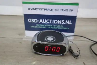 Akai digitale wekker met speaker – kavel bij GSD Auctions, Zoeterwoude