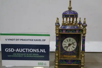 Vintage Cloisonne Messing Chinese Mantelklok – kavel bij GSD Auctions, Zoeterwoude