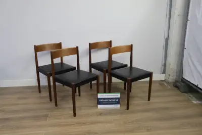 4 Eetkamerstoelen - Poul M. Volther voor Frem Røjle, Denemarken, jaren 60 – kavel bij GSD Auctions, Zoeterwoude