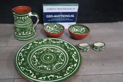 Groen aardewerk servies - Portugal – kavel bij GSD Auctions, Zoeterwoude