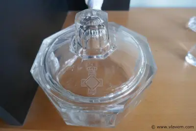 Glazen pot met deksel – kavel bij Vlavem