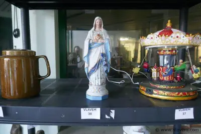 Devotica beeld – kavel bij Vlavem