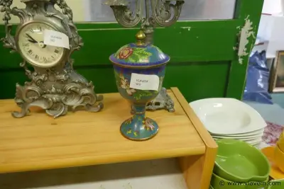Dekselpot in cloisonnee – kavel bij Vlavem