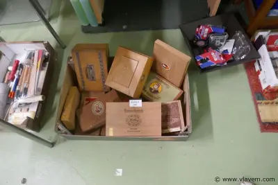 Oude houten kistjes – kavel bij Vlavem