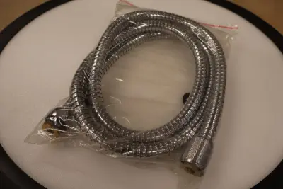 Ca. 22x Doucheslang, chroom – kavel bij Onlineveilingmeester, Drunen