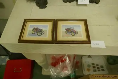 Kadertjes oude Renauld auto's – kavel bij Vlavem