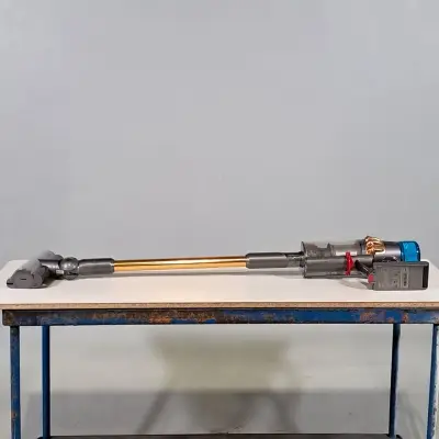 Steel stofzuiger, Dyson – kavel bij Domeinen Roerende Zaken, Groningen