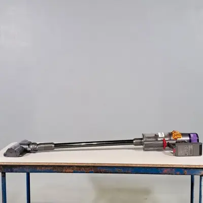 Steel stofzuiger, Dyson, V15S Detect Submarine – kavel bij Domeinen Roerende Zaken, Groningen