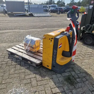 Elektrische palletwagen, Jungheinrich, EJE-118, 2004 – kavel bij Domeinen Roerende Zaken, Soesterberg