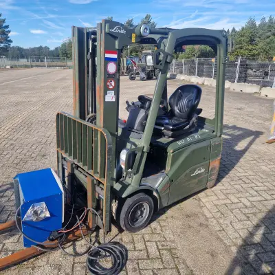 Elektrische heftruck, Linde, E14-01, 2008 – kavel bij Domeinen Roerende Zaken, Soesterberg