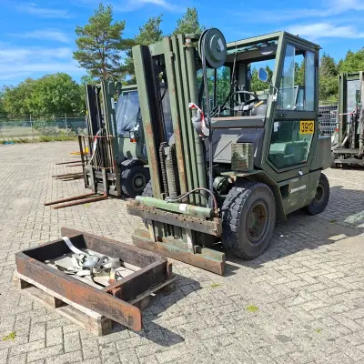 Vorkheftruck, Steinbock-Boss, SH40 5A2, 1996 – kavel bij Domeinen Roerende Zaken, Soesterberg