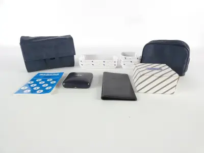 Sabena verzamelset met accessoires en porseleinen schaaltjes – kavel bij De Kringwinkel, Heverlee