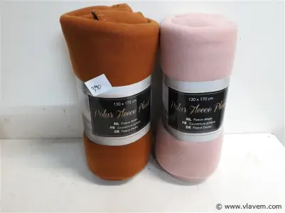 2 x Fleece plaid 130x70 cm mix kleuren – kavel bij Vlavem