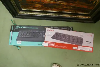 Computer toetsenborden – kavel bij Vlavem