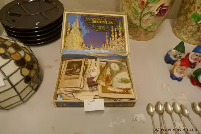 Doos met diverse oude prentjes – kavel bij Vlavem