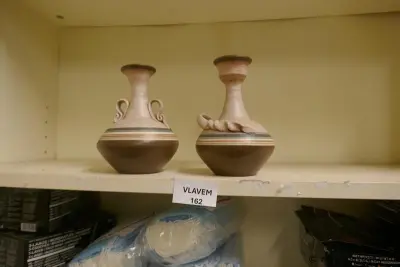 Vaasjes in keramiek – kavel bij Vlavem