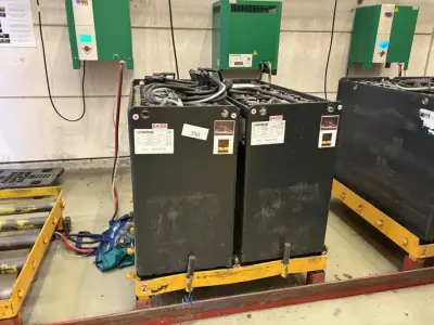 2 tractiebatterijen HOPPECKE – kavel bij VH Auctions