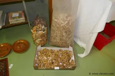 Wijn en champagne kurken – kavel bij Vlavem
