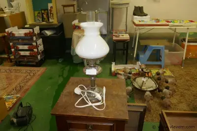 Lamp in metaal en glas – kavel bij Vlavem