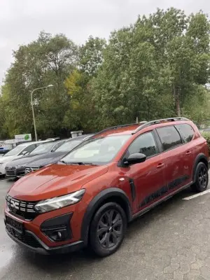 5214.595 => 1 PKW Dacia Jogger – kavel bij VENTA Industrieversteigerungen, Hagen