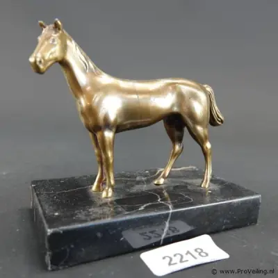 Bronzen paard – kavel bij ProVeiling