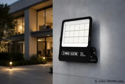 4 x LED Floodlight 200W – 6400K Koud Wit - Zwart – IP65 – BORNEO-200 – kavel bij Vlavem