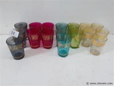 17 x T-lichtglaasje 8 cm mix kleuren – kavel bij Vlavem