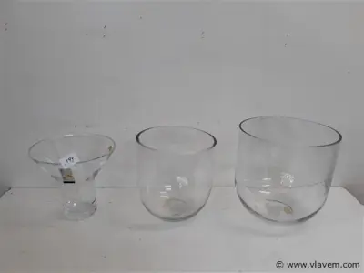3 x Vaas uit glas – kavel bij Vlavem