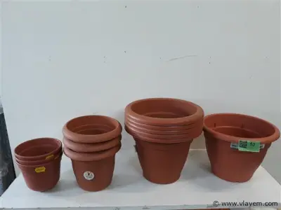 12 x Bloempot pvc mix 4 assorti – kavel bij Vlavem