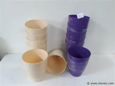 12 x Plantenpot pvc 16 cm 2 assorti – kavel bij Vlavem