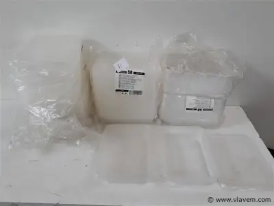 1 x Saladebakje pvc 500 ml + deksel +/- 100 stuks – kavel bij Vlavem