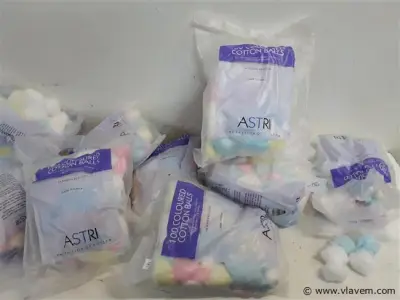 10 x Katoenen bolletjes 100 stuks – kavel bij Vlavem