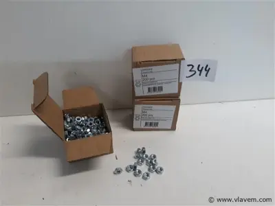 3 x Zeskantmoeren verzinkt M 4 200 stuks – kavel bij Vlavem