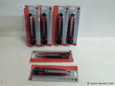 6 x Afbreekmes 18 mm – kavel bij Vlavem
