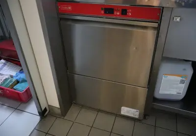 Professionele vaatwasser – kavel bij Clicpublic, Esch