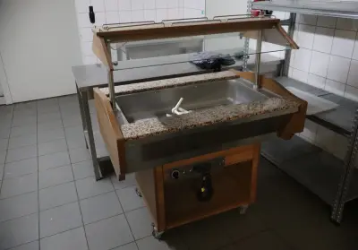 Warm buffet op wieltjes – kavel bij Clicpublic