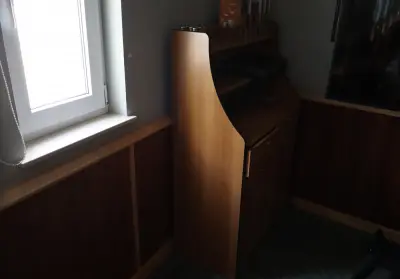 Houten opbergkast – kavel bij Clicpublic