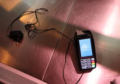 Betaalterminal – kavel bij Clicpublic, Esch
