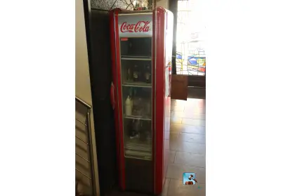 Coca-Cola-vitrinekast – kavel bij Clicpublic
