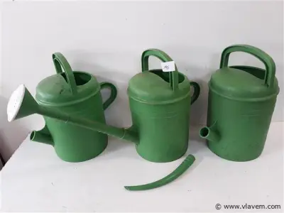 3 x Gieter pvc rond 5L – kavel bij Vlavem