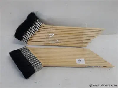 24 x Radiator verfborstel B-kwaliteit – kavel bij Vlavem