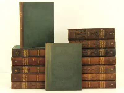 Lot van 14 antieke Larousse Mensuel Illustré encyclopedieboeken – kavel bij De Kringwinkel, Antwerpen
