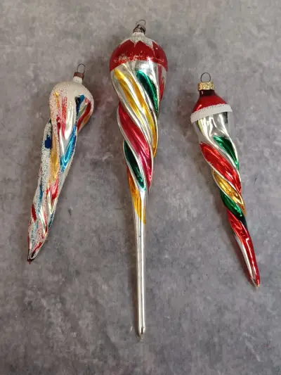 Set van 3 vintage glazen kersthangers - IJspegels – kavel bij De Kringwinkel, Gent