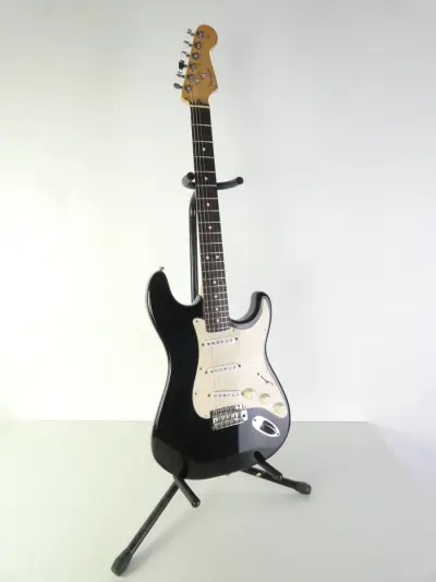 Fender American Standard Stratocaster (USA, 2003) – Black – Echte Player's Guitar! – kavel bij De Kringwinkel, Heverlee