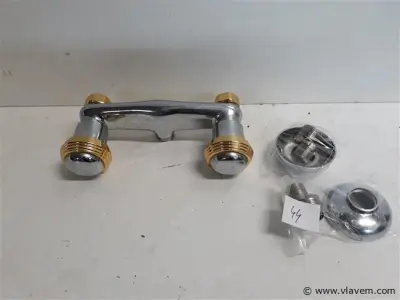 1 x Douche kraan goud kleur knoppen showmodel – kavel bij Vlavem